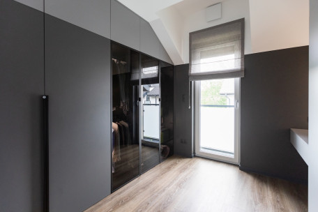 Stylowa sypialnia z garderobą